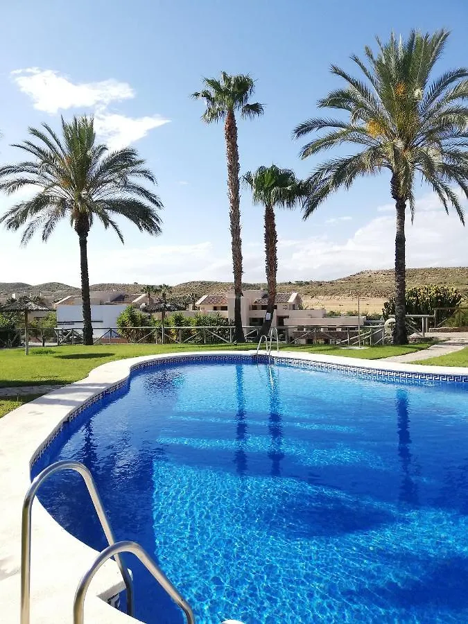 BAJO con JARDÍN PROPIO EN VALLE DEL ESTE GOLF!! Vera
