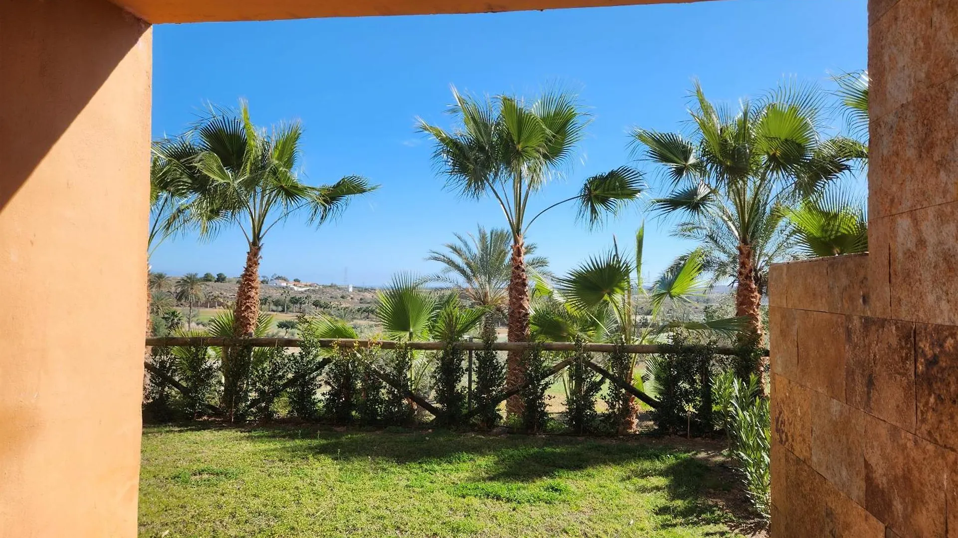 Apartamento BAJO con JARDÍN PROPIO EN VALLE DEL ESTE GOLF!! Vera